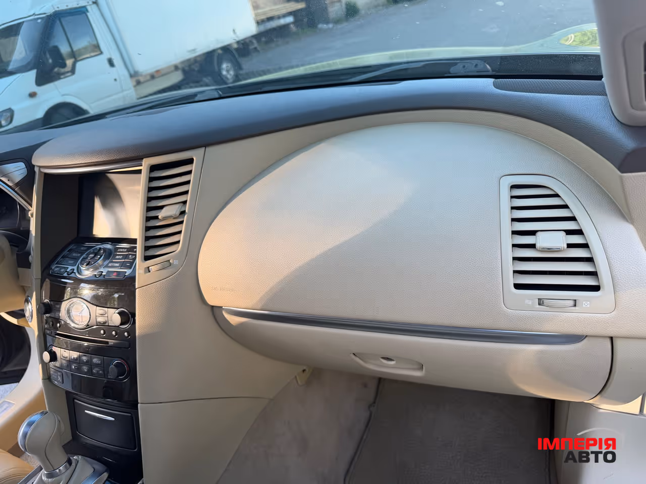 Infiniti QX70 - фото 11
