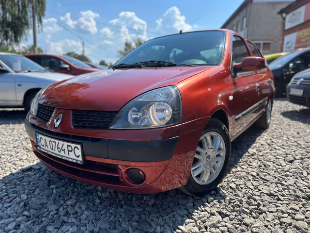 Renault Symbol - фото 2
