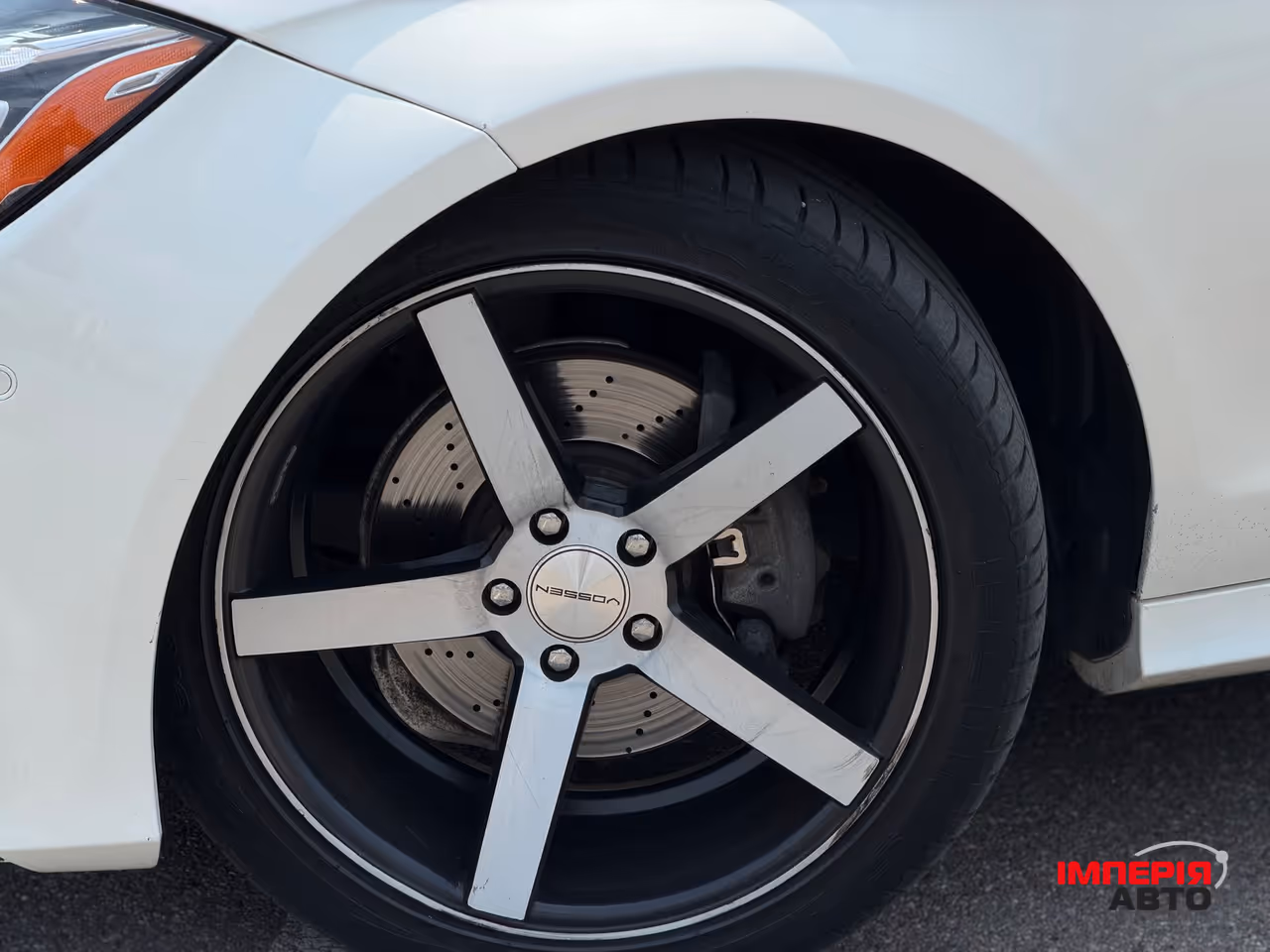 Mercedes-Benz CLS - фото 18