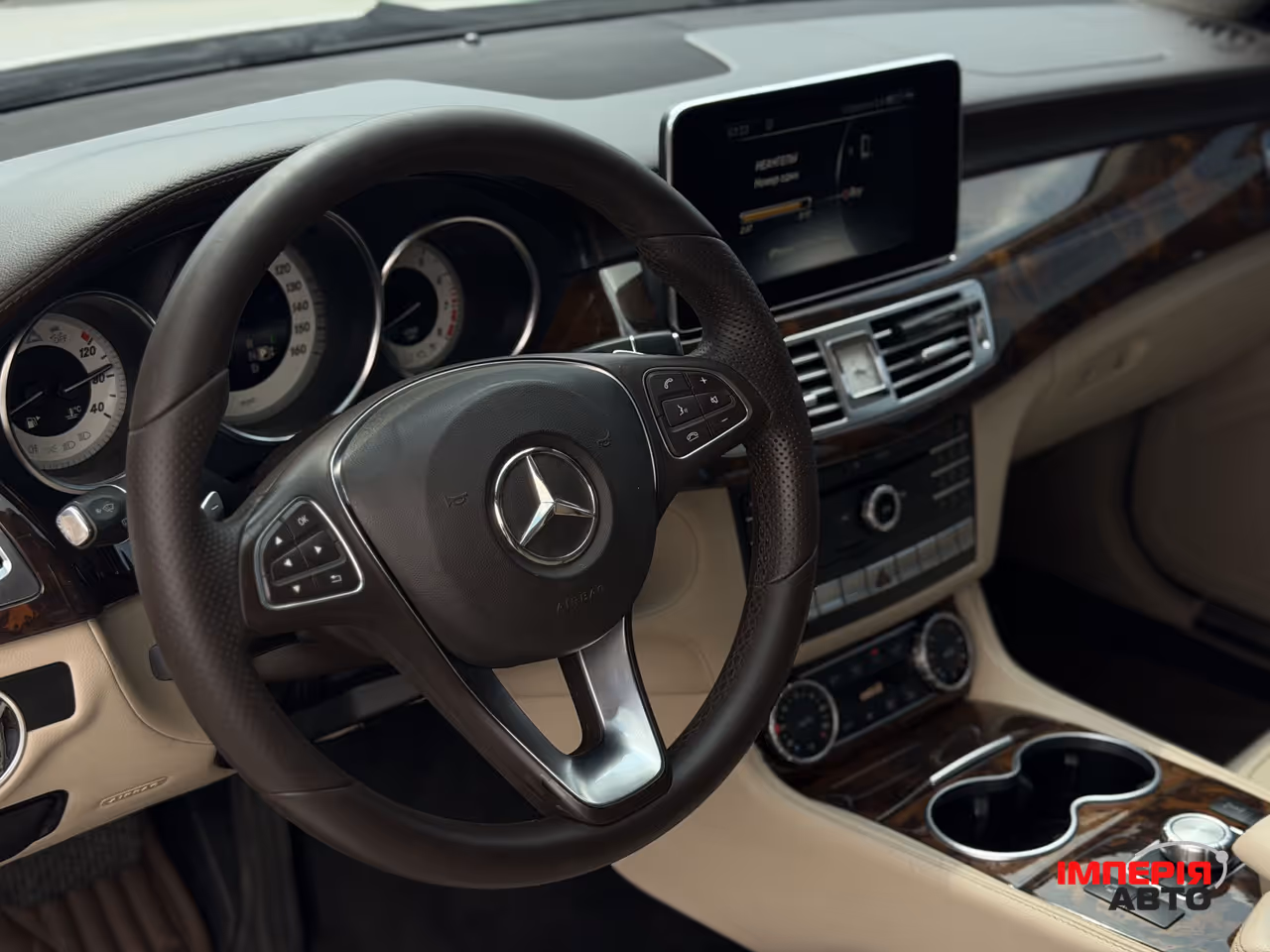 Mercedes-Benz CLS - фото 8