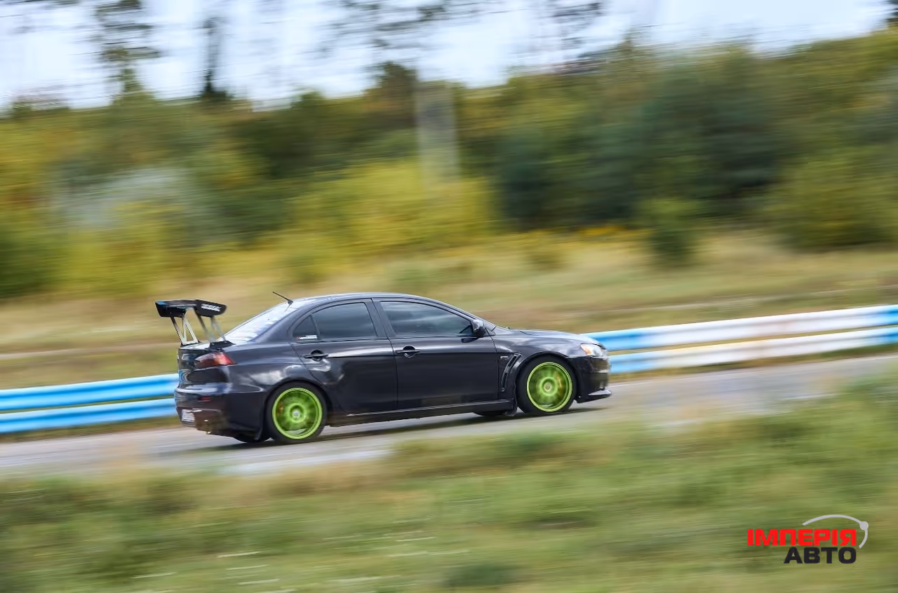 Mitsubishi Lancer Evolution - фото 38
