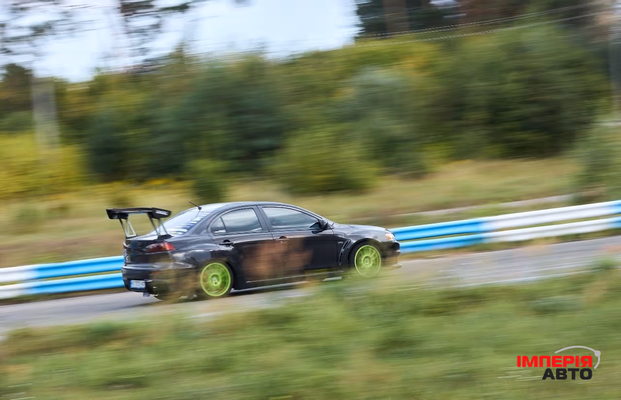 Mitsubishi Lancer Evolution - фото 39