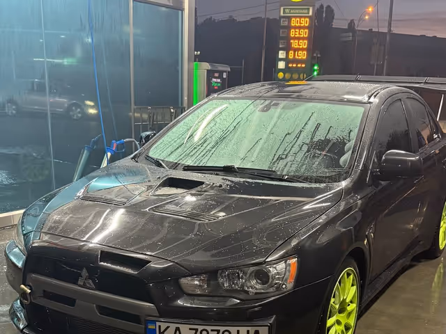 Mitsubishi Lancer Evolution - зображення 1