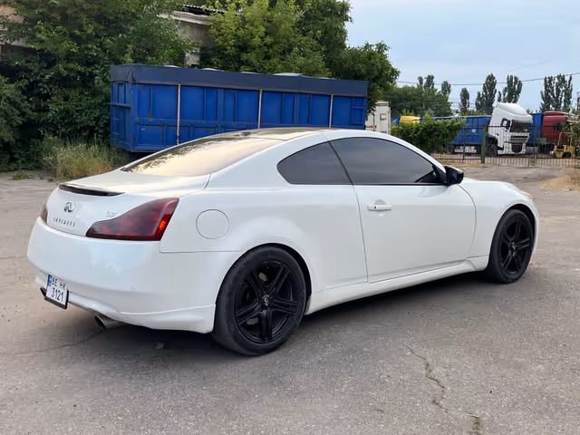 Infiniti G - фото 1