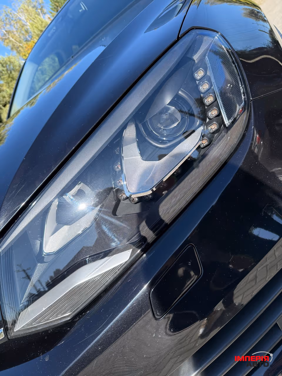 Volkswagen Touareg - фото 9