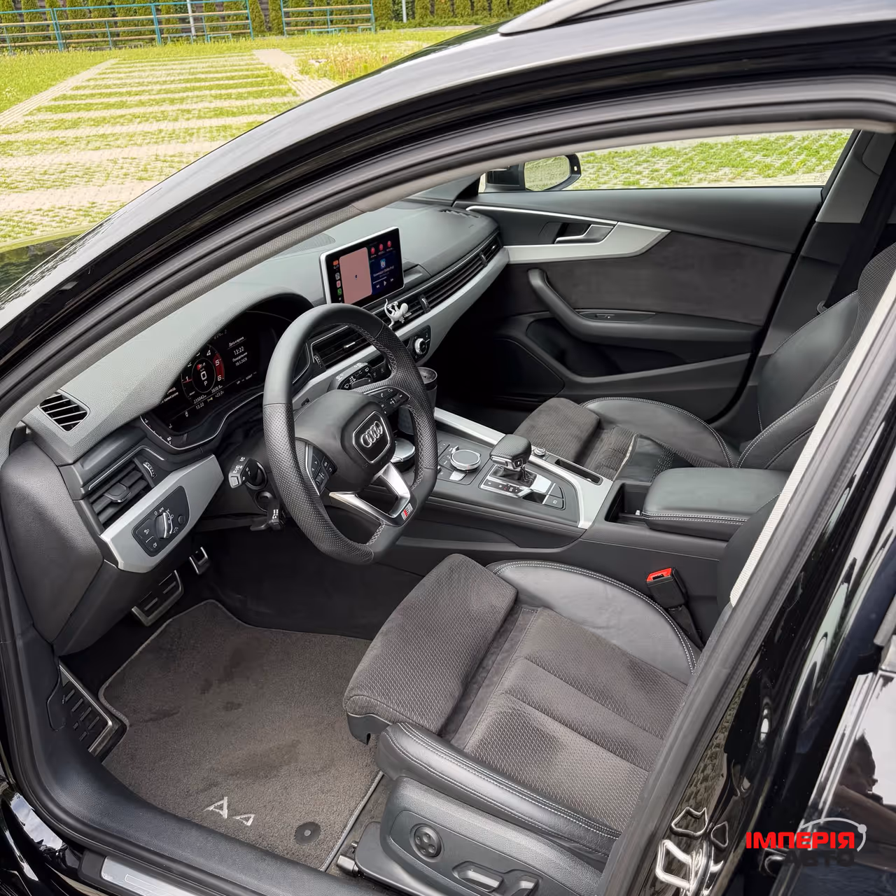 Audi A4 - фото 10