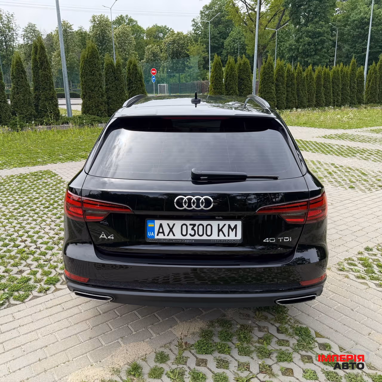 Audi A4 - фото 7