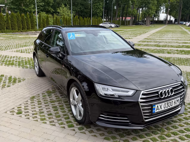 Audi A4 - фото 3