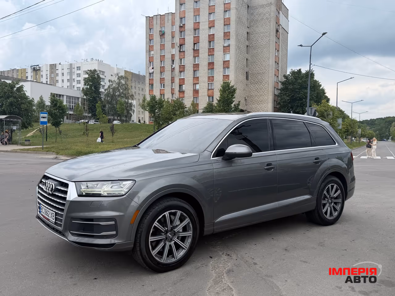 Audi Q7 - фото 2