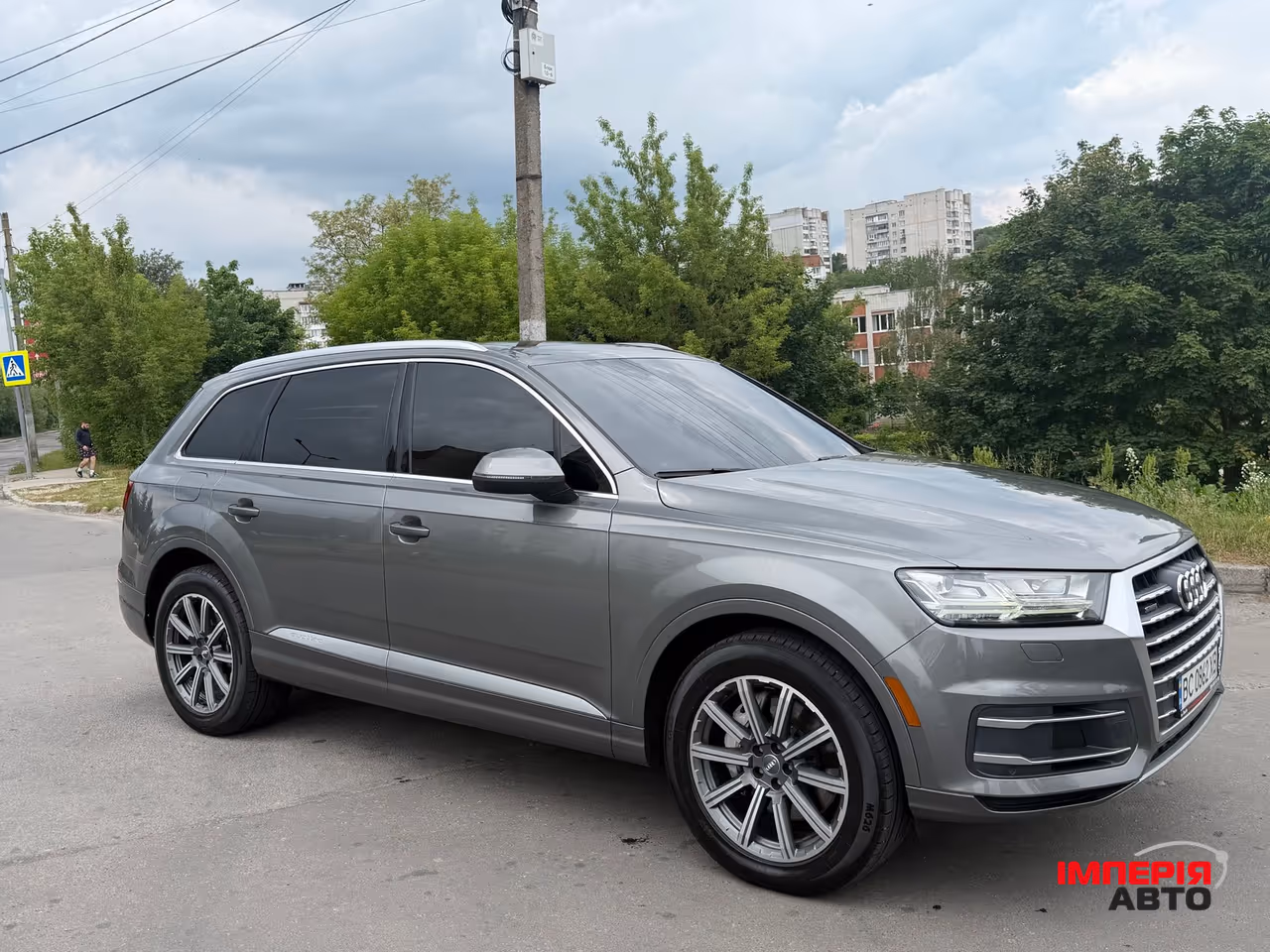 Audi Q7 - фото 10