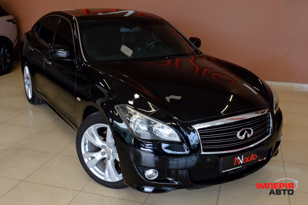 Infiniti M - фото 4