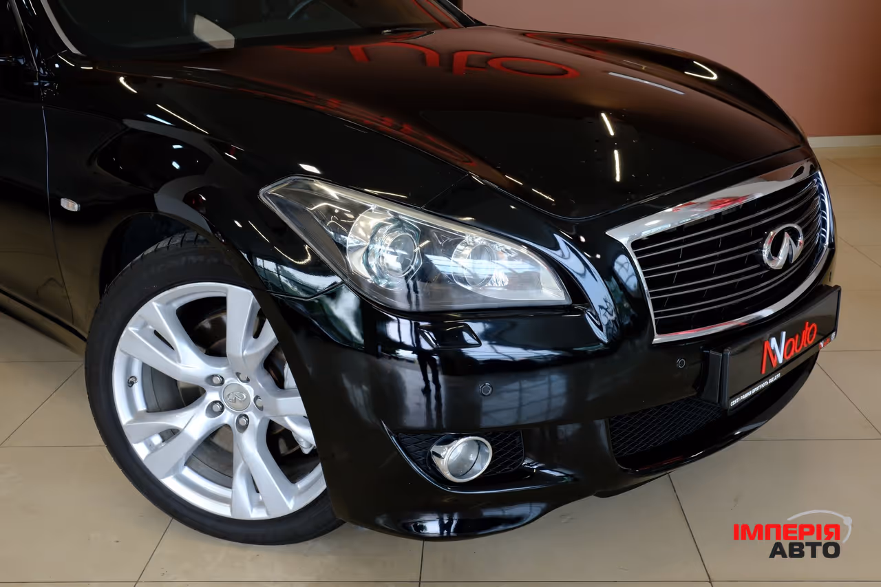 Infiniti M - фото 3