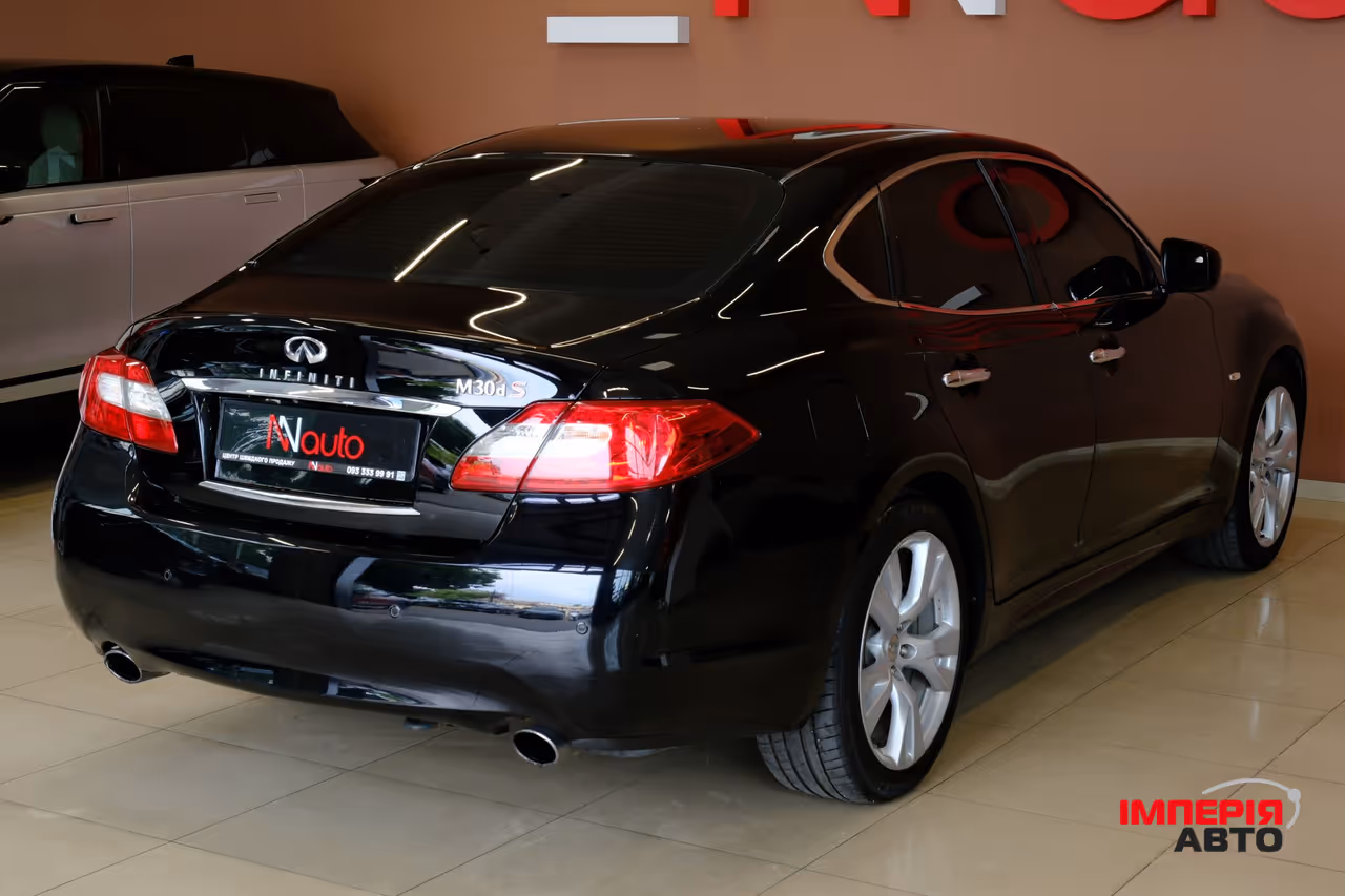 Infiniti M - фото 5