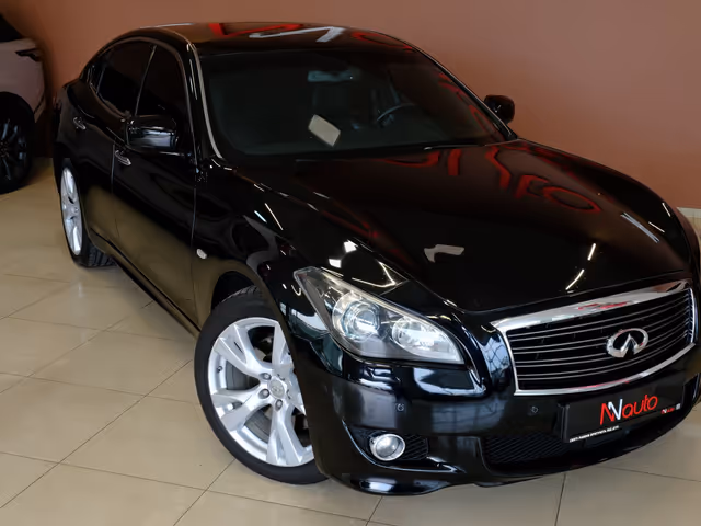 Infiniti M - фото 4