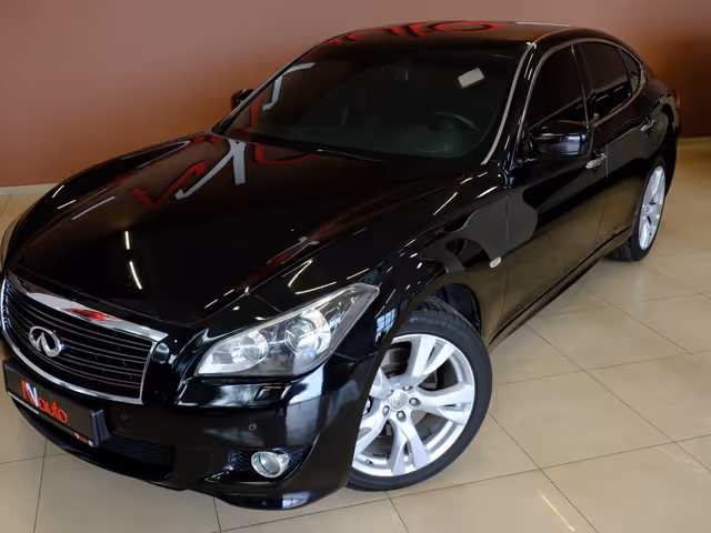 Infiniti M - фото 2