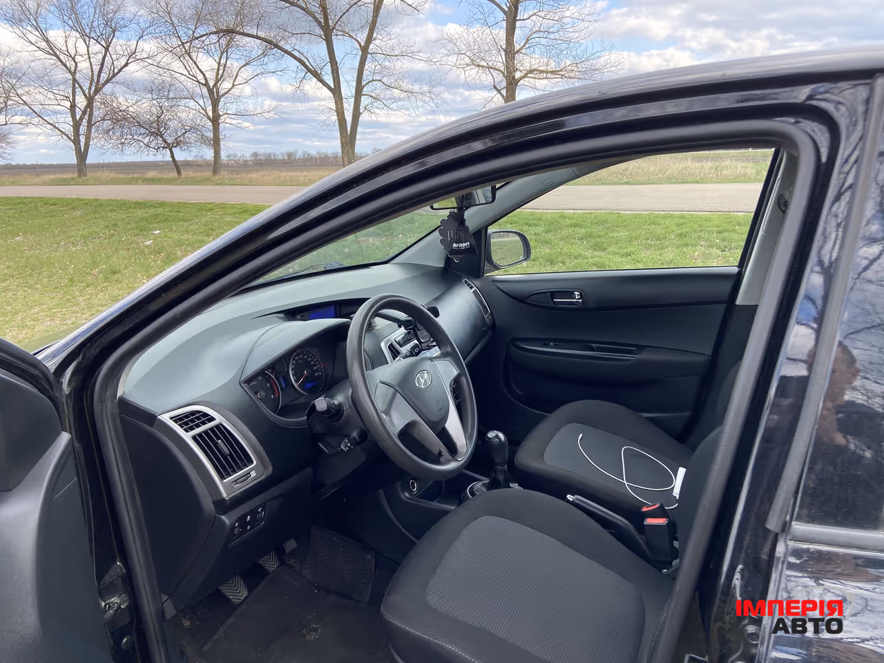 Hyundai i20 - фото 6