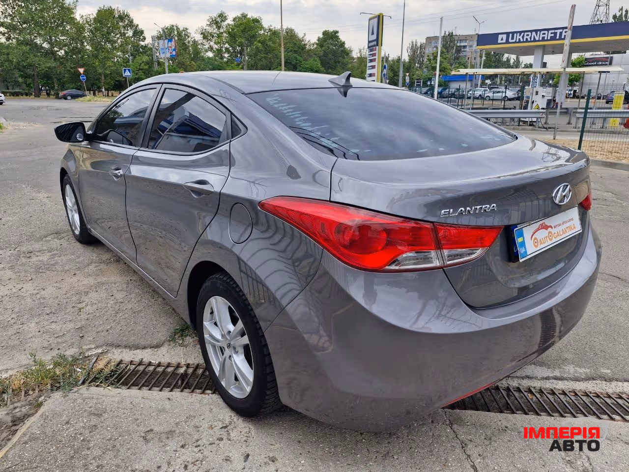 Hyundai Elantra - фото 6