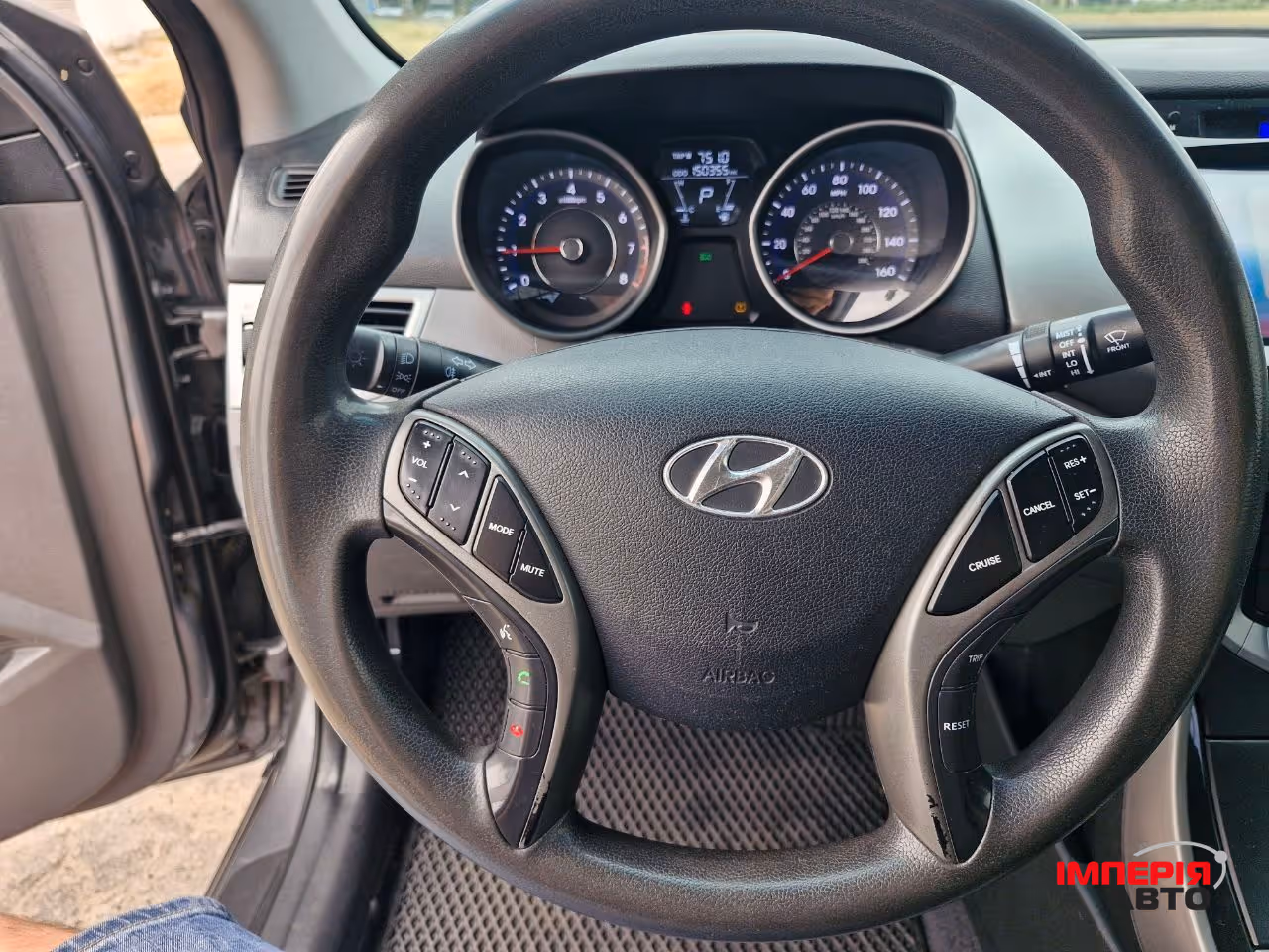 Hyundai Elantra - фото 9