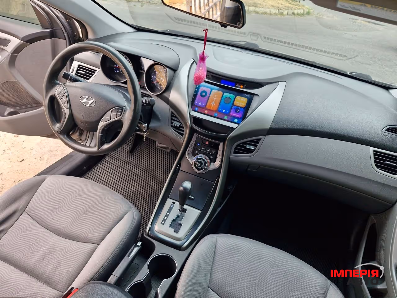 Hyundai Elantra - фото 18