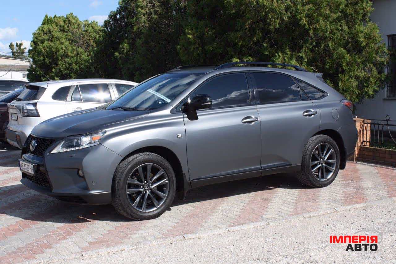 Lexus RX - фото 25