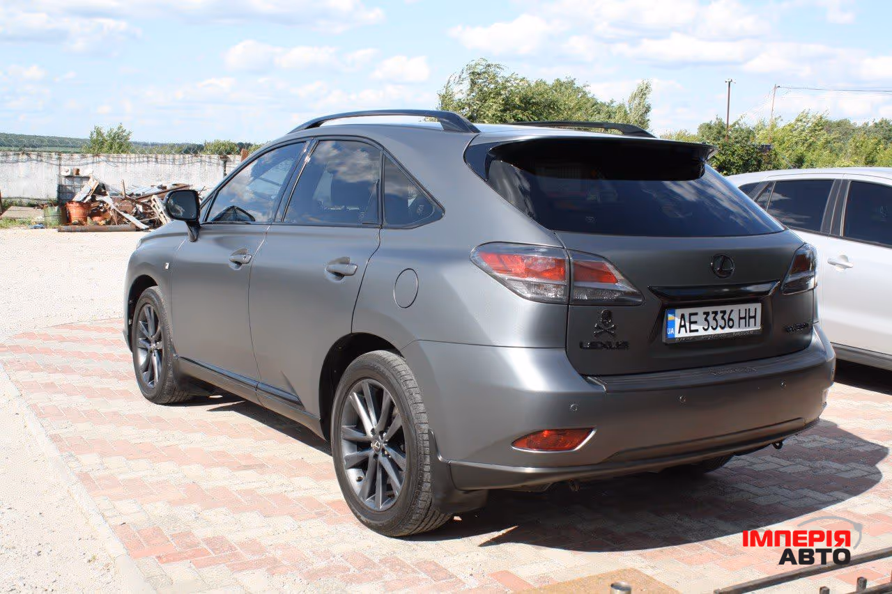 Lexus RX - фото 19