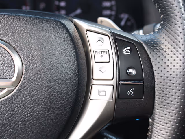 Lexus RX - фото 4