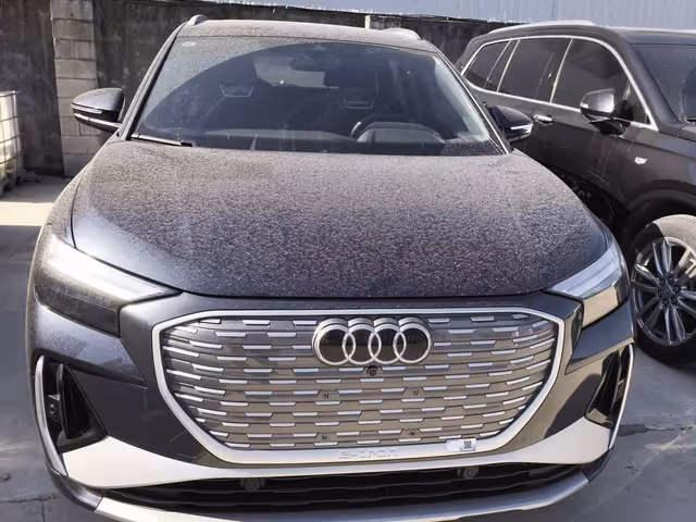 Audi Q4 e-tron - фото 3