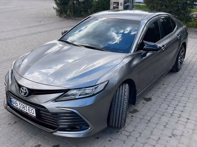 Toyota Camry - фото 5