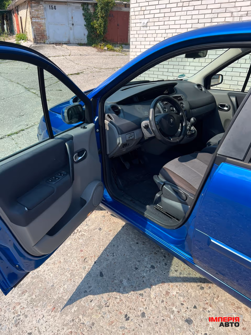 Renault Scenic - фото 8