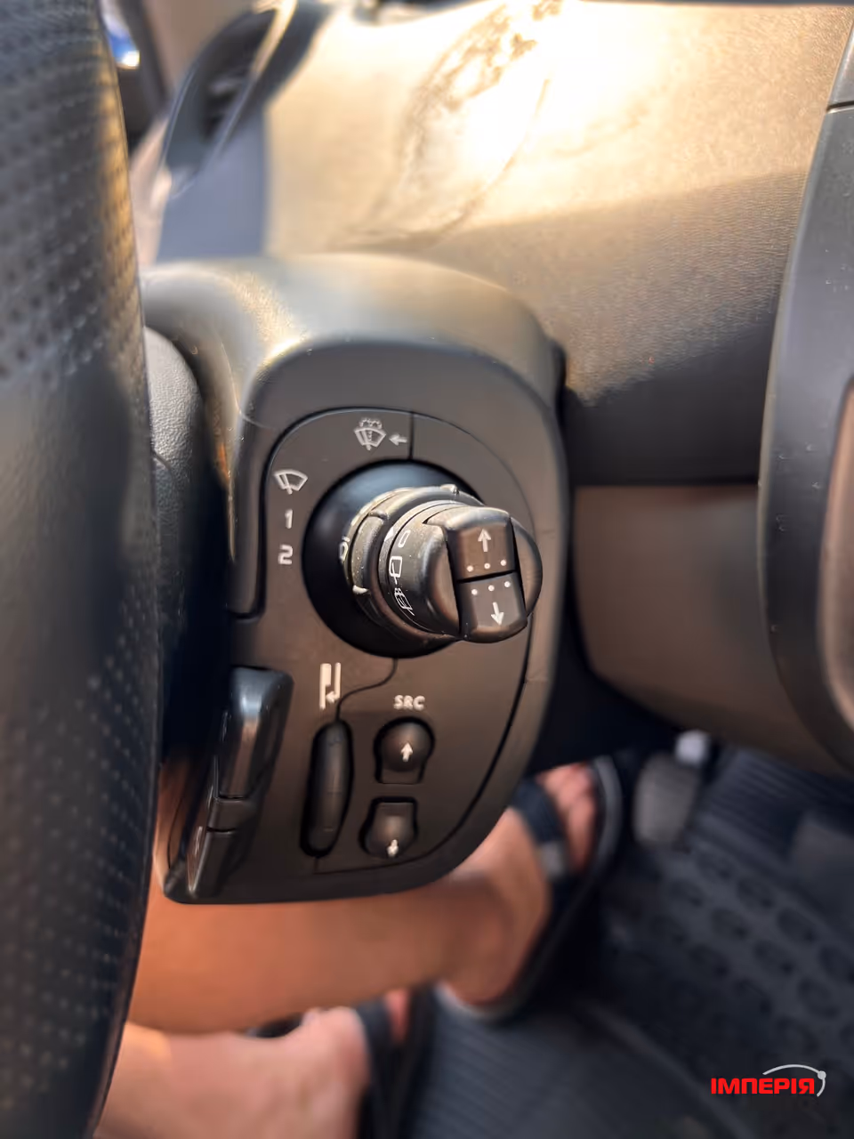 Renault Scenic - фото 17
