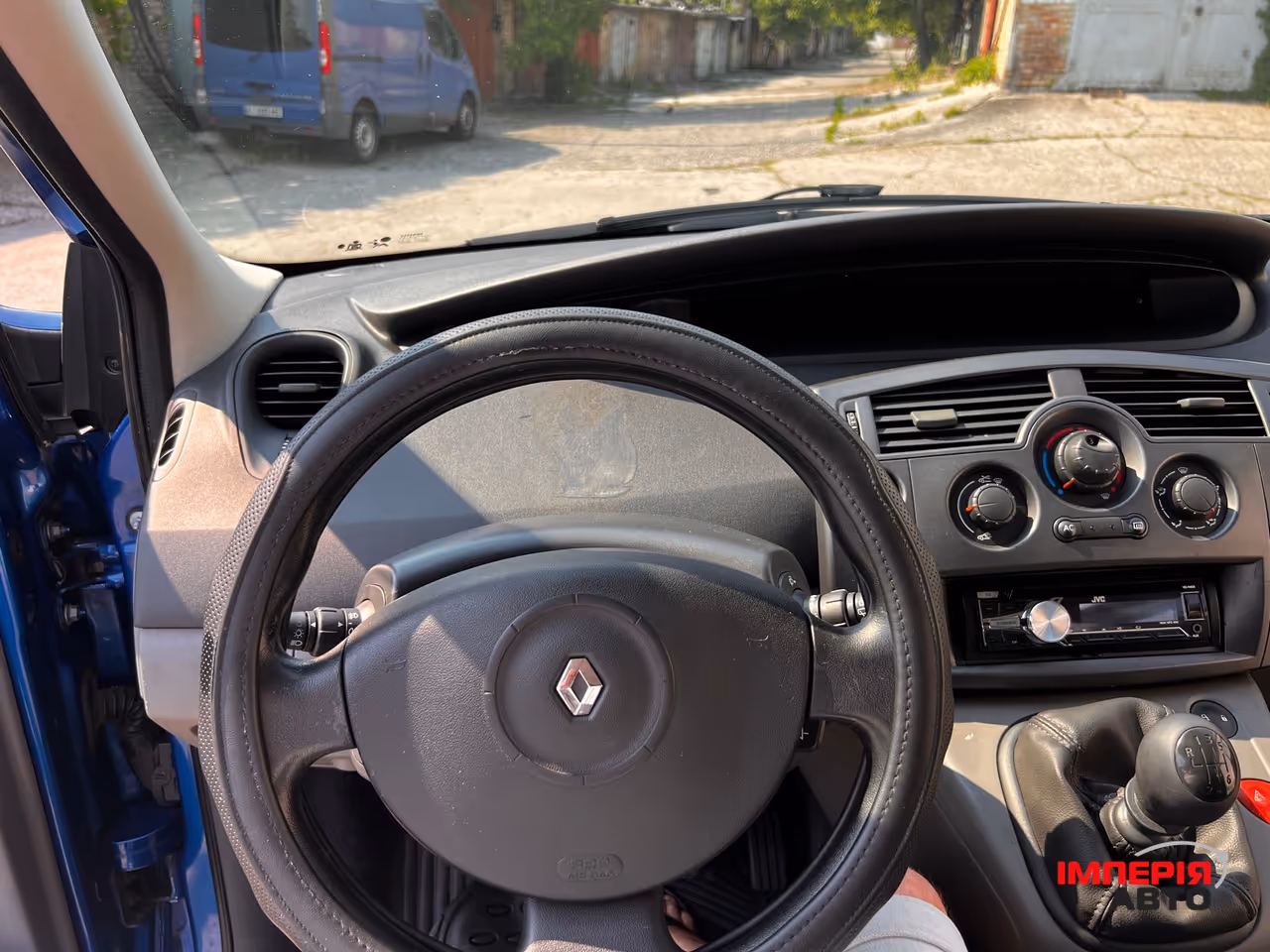 Renault Scenic - фото 10