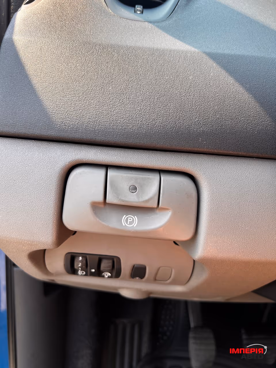 Renault Scenic - фото 18