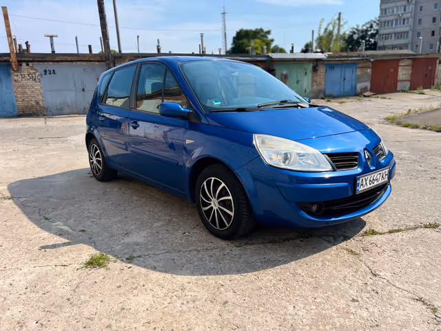 Renault Scenic - фото 4
