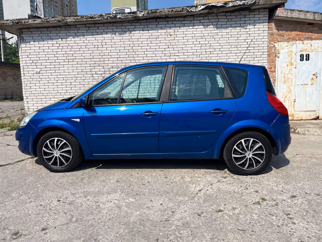 Renault Scenic - фото 3