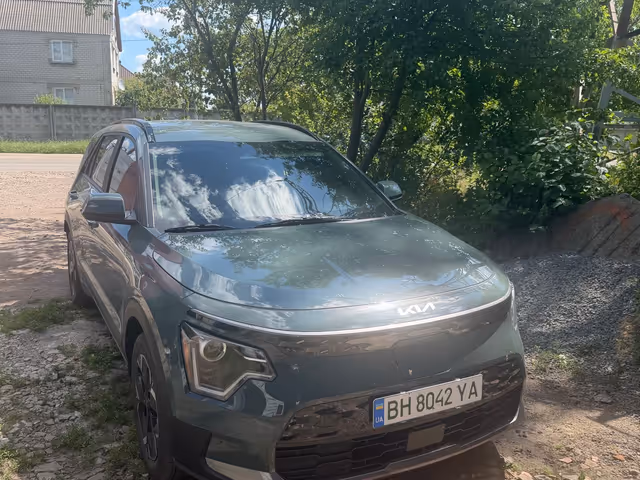 Kia Niro - фото 1