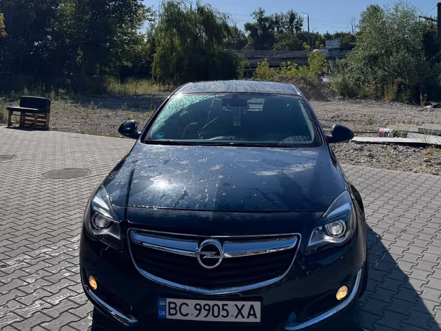 Opel Insignia - фото 2