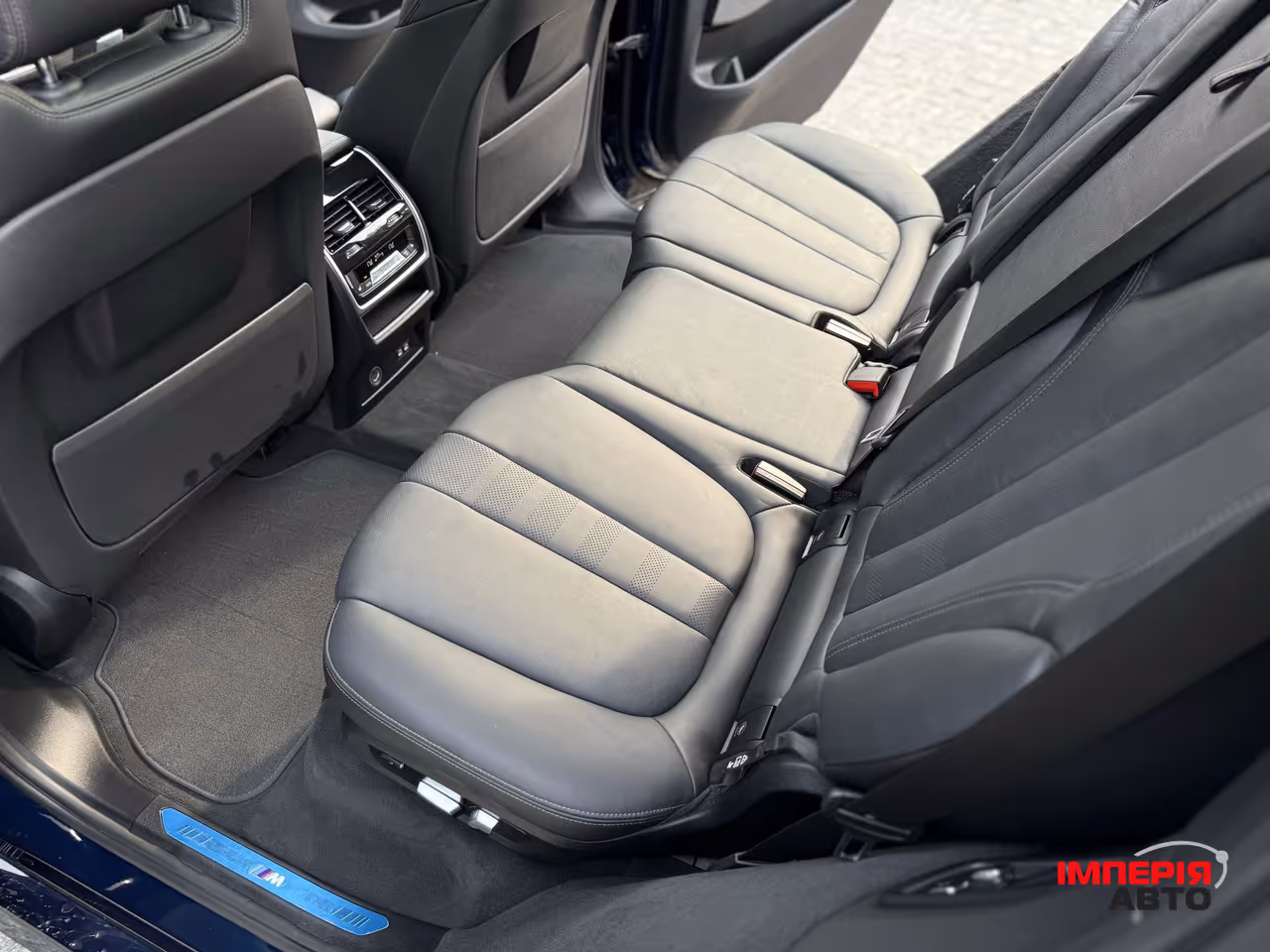 BMW X7 - фото 65