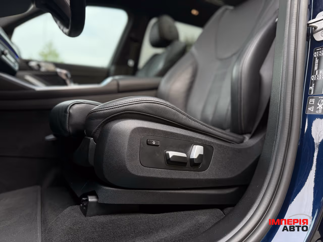 BMW X7 - фото 27