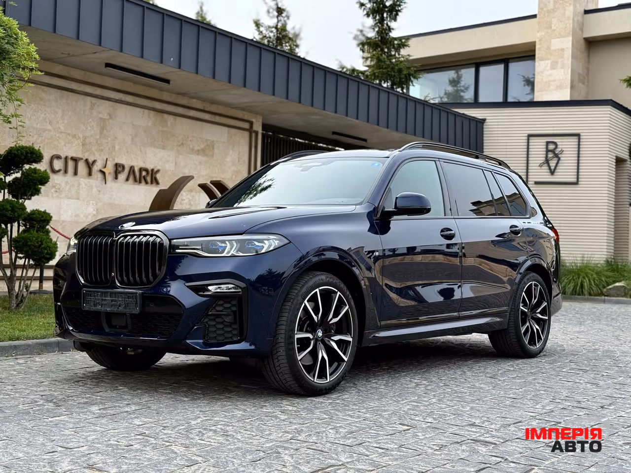 BMW X7 - фото 12