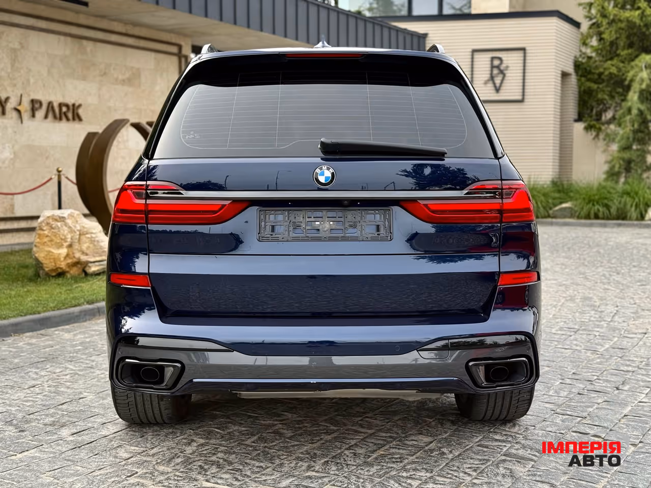 BMW X7 - фото 18