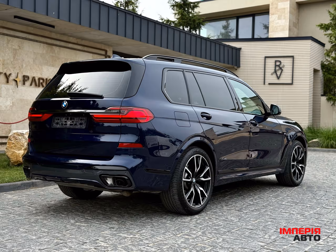BMW X7 - фото 21