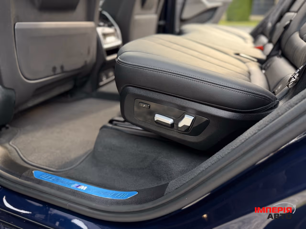 BMW X7 - фото 64