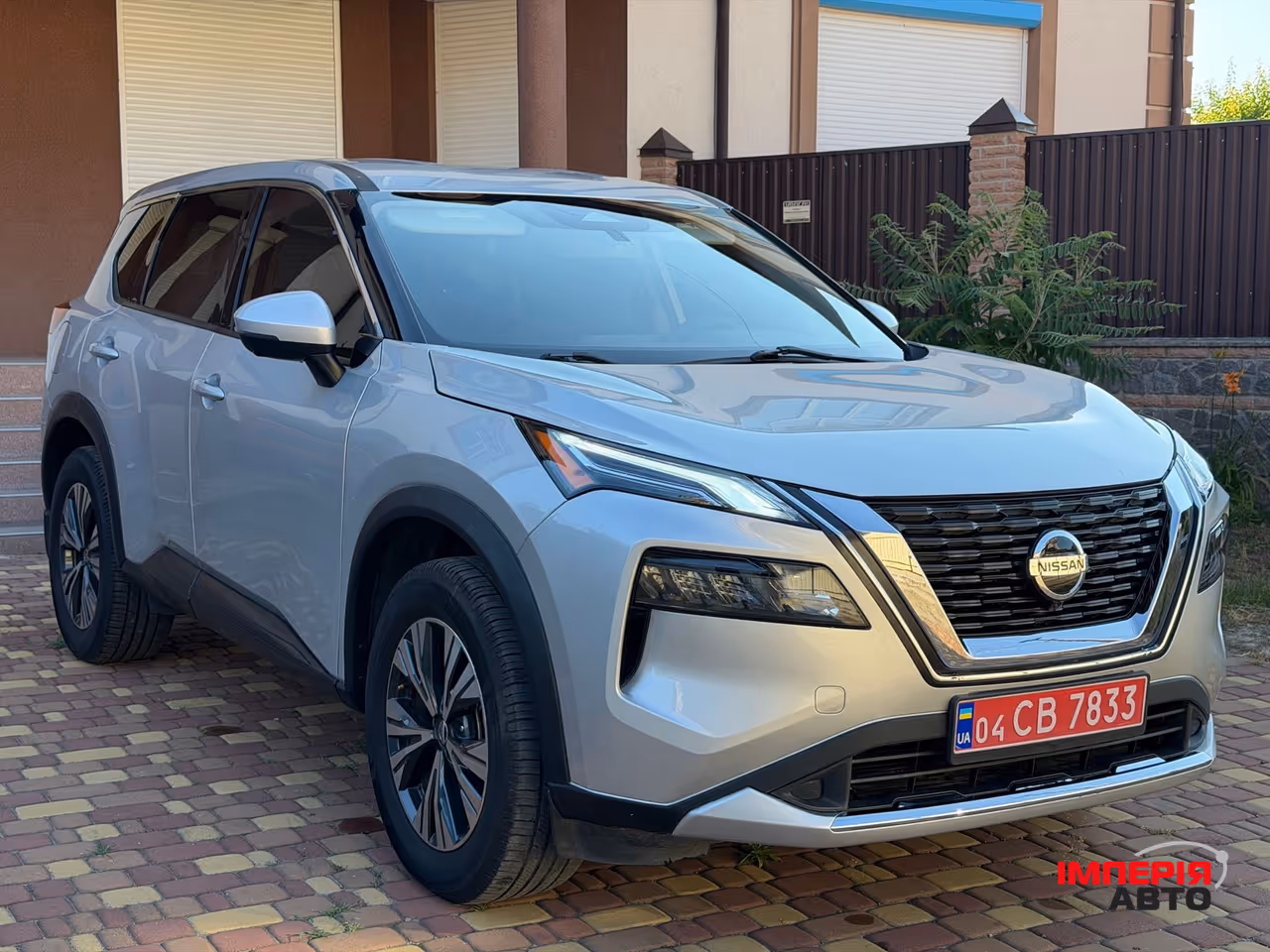 Nissan Rogue - фото 2