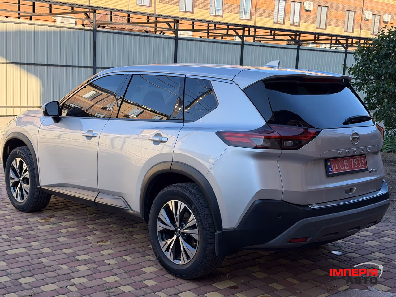 Nissan Rogue - фото 4