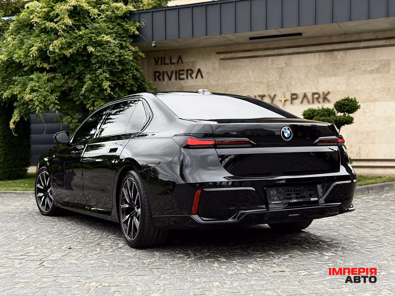 BMW 7 серії - фото 15