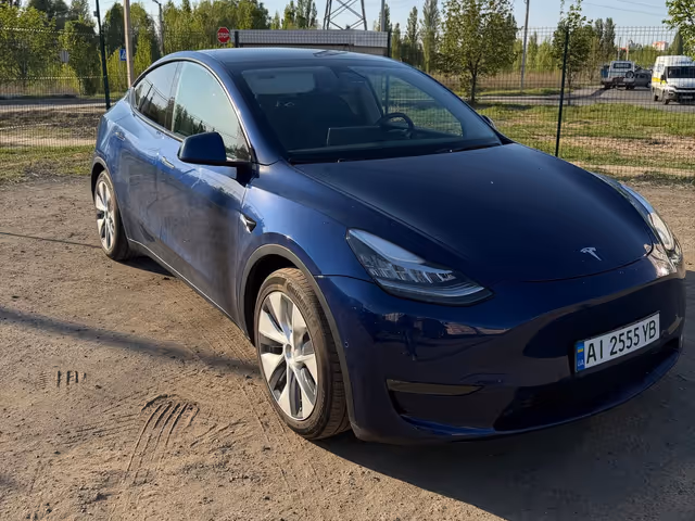 Tesla Model Y - фото 2