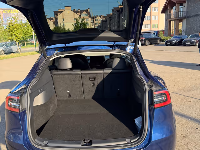 Tesla Model Y - фото 4