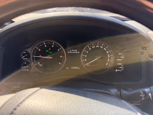 Toyota Land Cruiser - фото 3