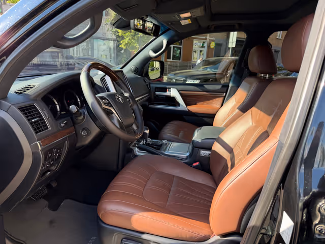 Toyota Land Cruiser - фото 5
