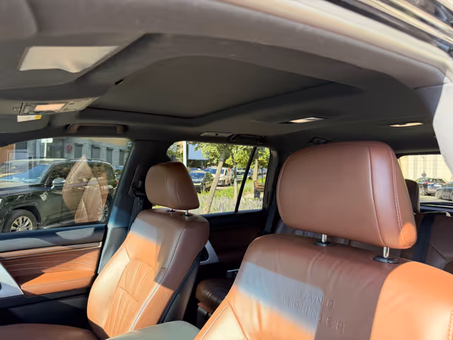 Toyota Land Cruiser - фото 4